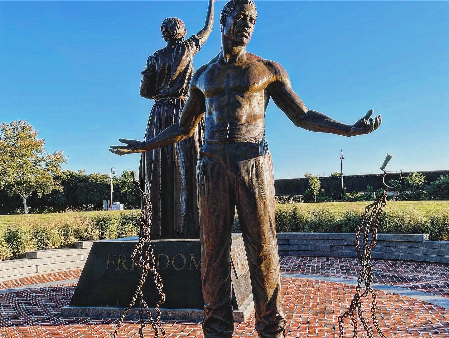 Freedom monument statue in Richmond, Virginia